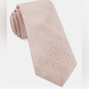 NWT Wedded Lace Soft Pink Tie